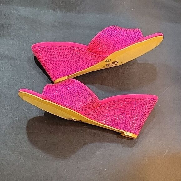 BRAND NEW ATALINA STUDDED EMBELLISHMENTS OPEN TOE SLIP-ON WOMEN"S SANDAL - Picture 9 of 16